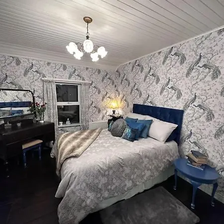 Memory Lane Carlingford Vila Louth